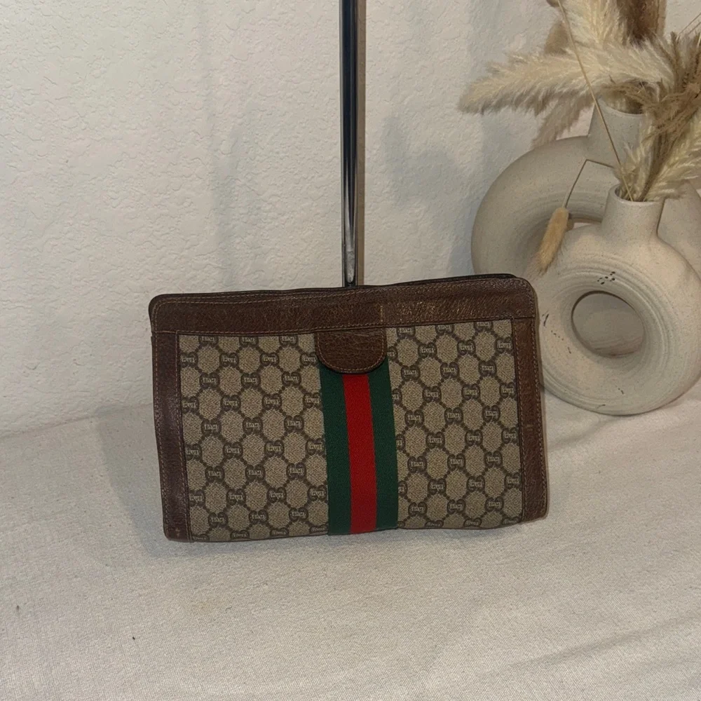 Gucci | Bags | Authentic Gucci Vintage Gg Logo Sherry Line Clutch